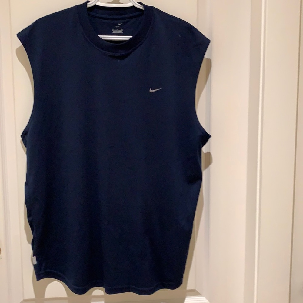 Men’s Nike shirt - Picture 1 of 3